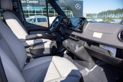 MercedesBenz-Sprinter-2500-Passenger_MV1412-30