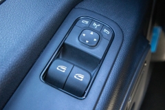 MercedesBenz-Sprinter-2500-Passenger_MV1412-43